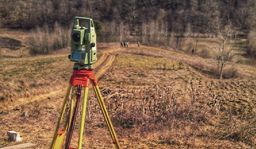 Usklađenje katastra i zemljišne knjige je postupak kojim se usklađuju podaci o katastarskim česticama u katastarskom operatu i zemljišnoj knjizi.